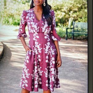 EUC Gal Meets Glam Adelaide Floral Midi Dress Plum Color Size 8